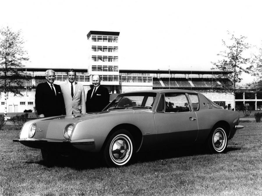  Studebaker Avanti 1963 года  (фото 27 из 37)